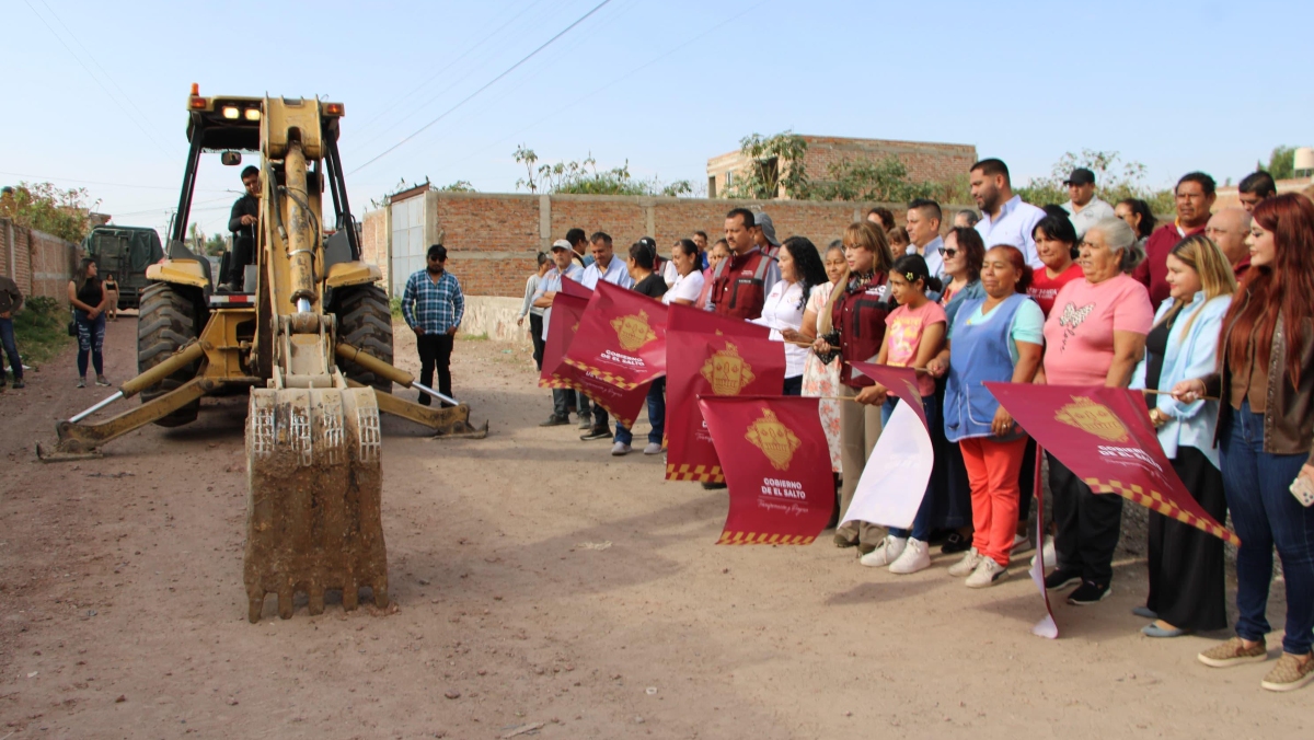 Autoridades de El Salto entregaron e inauguraron más obras en la colonia La Huizachera (Foto: Cortesía)