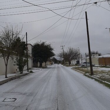 Fuertes vientos y presencia de hielo así como de agua nieve, registró el norte y centro de Coahuila.