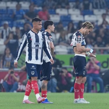 Marzo fue un mes desastroso no solo para Rayados sino también para Nico Sánchez, entre malos resultados, decisiones drásticas y una crisis.