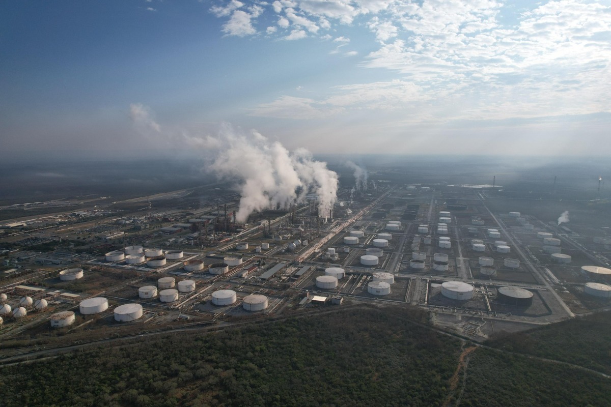 Refinería de Pemex en Cadereyta, Nuevo León | Roberto Alanís