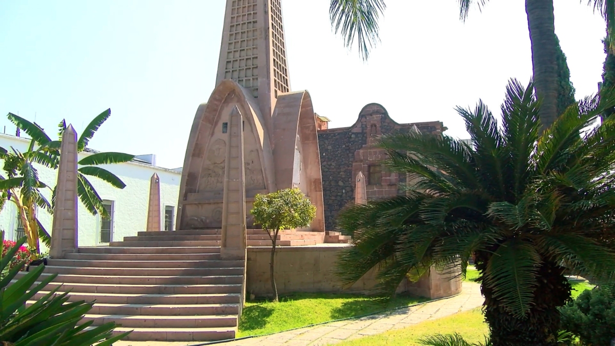 La capilla fue construida en 1847 y desde entonces protege a los feligreses del municipio de la Ciénega (Foto: Josefina Ruiz)