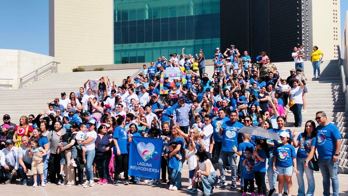 Caravana por el Autismo. (cortesía)