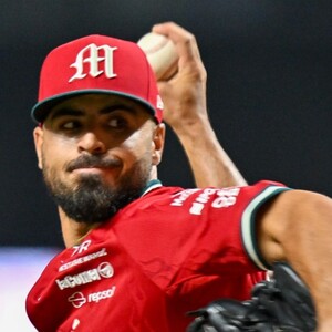 El jugador mexicano, Humberto Castellanos toma oferta de Diablos Rojos en la LMB.