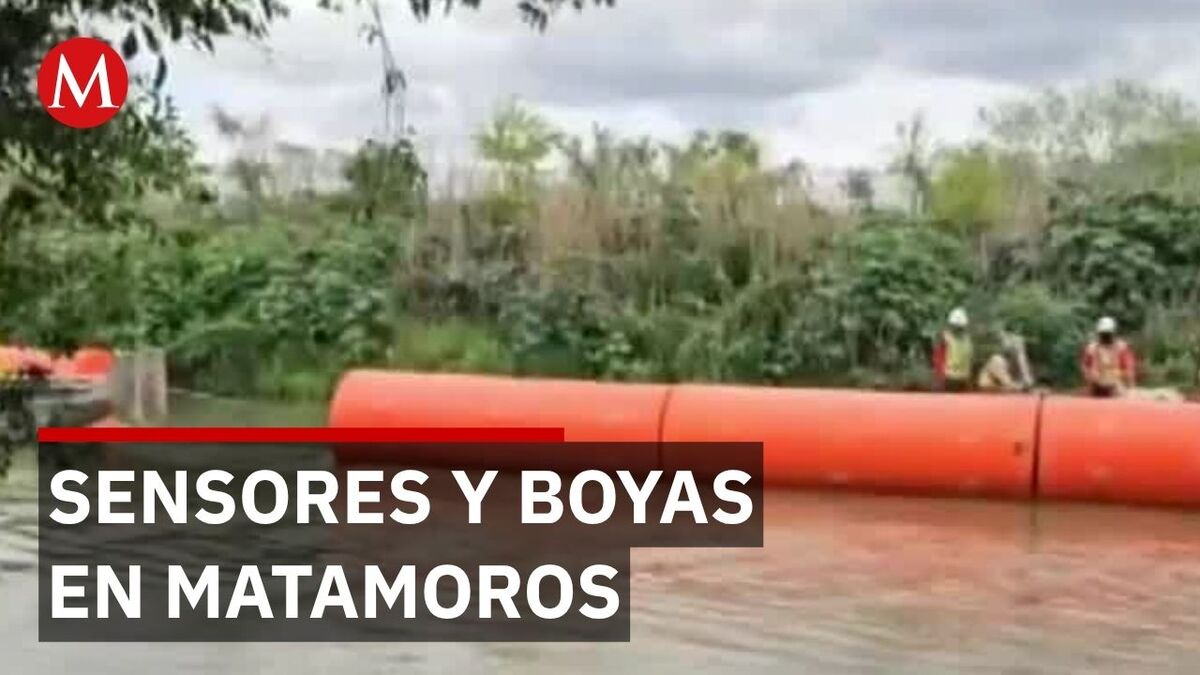 Instalan boyas gigantes en el río Bravo para frenar el paso migrante