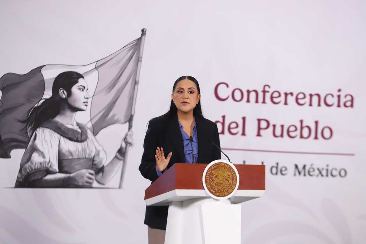 La secretaria Ariadna Montiel dio a conocer los documentos para el registro al Servicio Universal de Salud | Jesús Quintanar