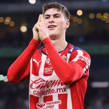 Armando González apunta a igualar bicampeonato de goleo de Jared Borgetti