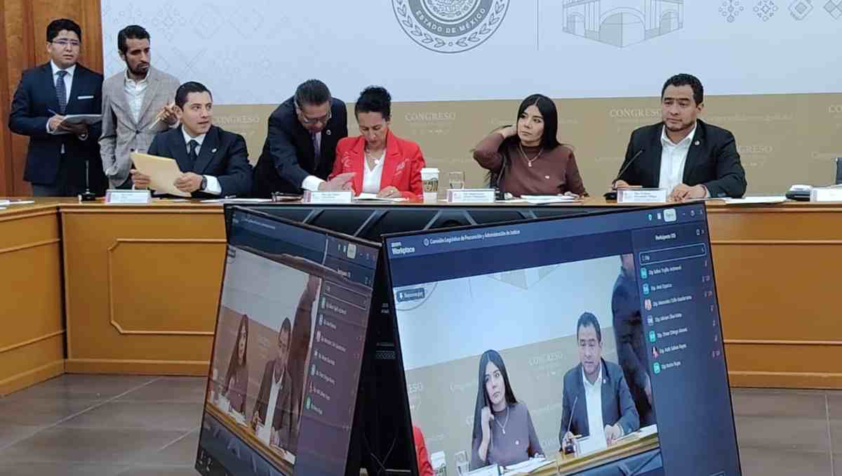 Habrá una comisión legislativa permanente para recibir peticiones. Especial