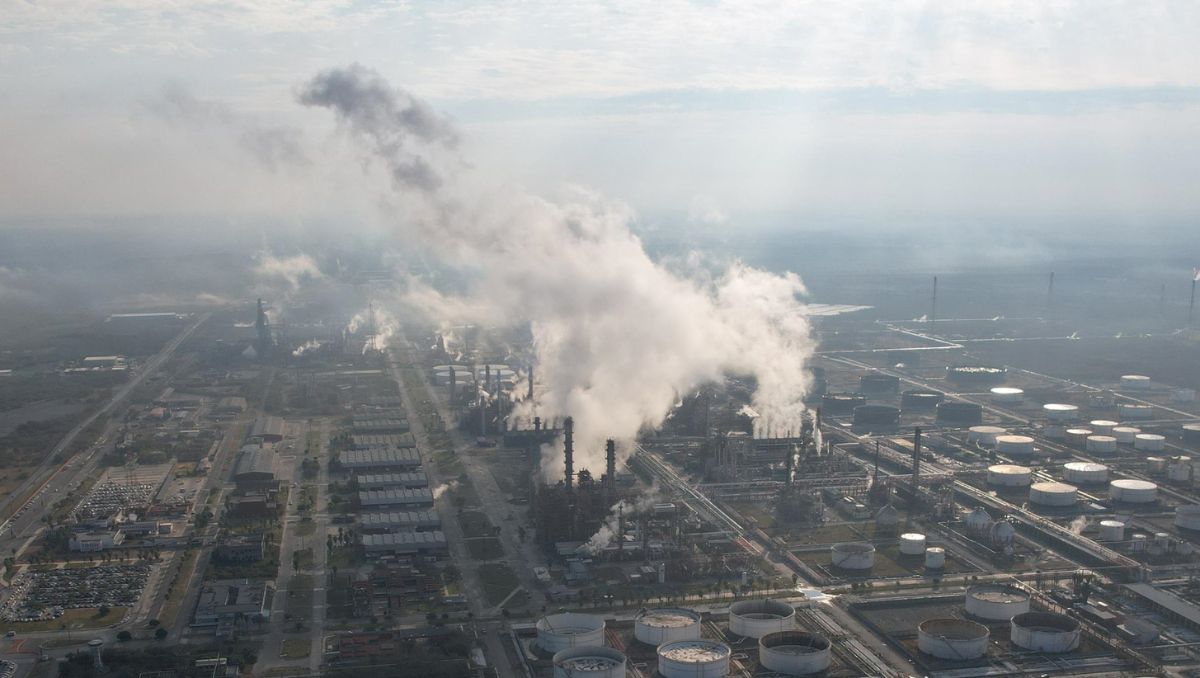 Diputados cuestionaron uso de recursos. Roberto Alanís