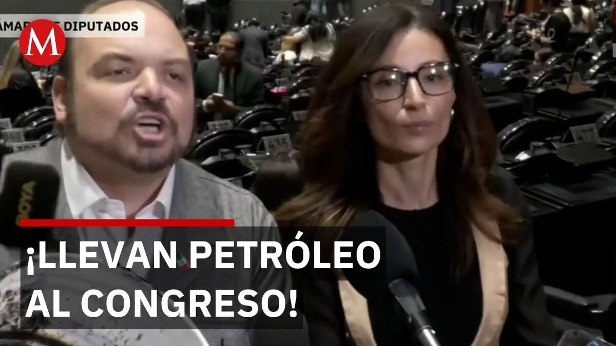 Movimiento Ciudadano protesta en San Lázaro por derrame de petróleo