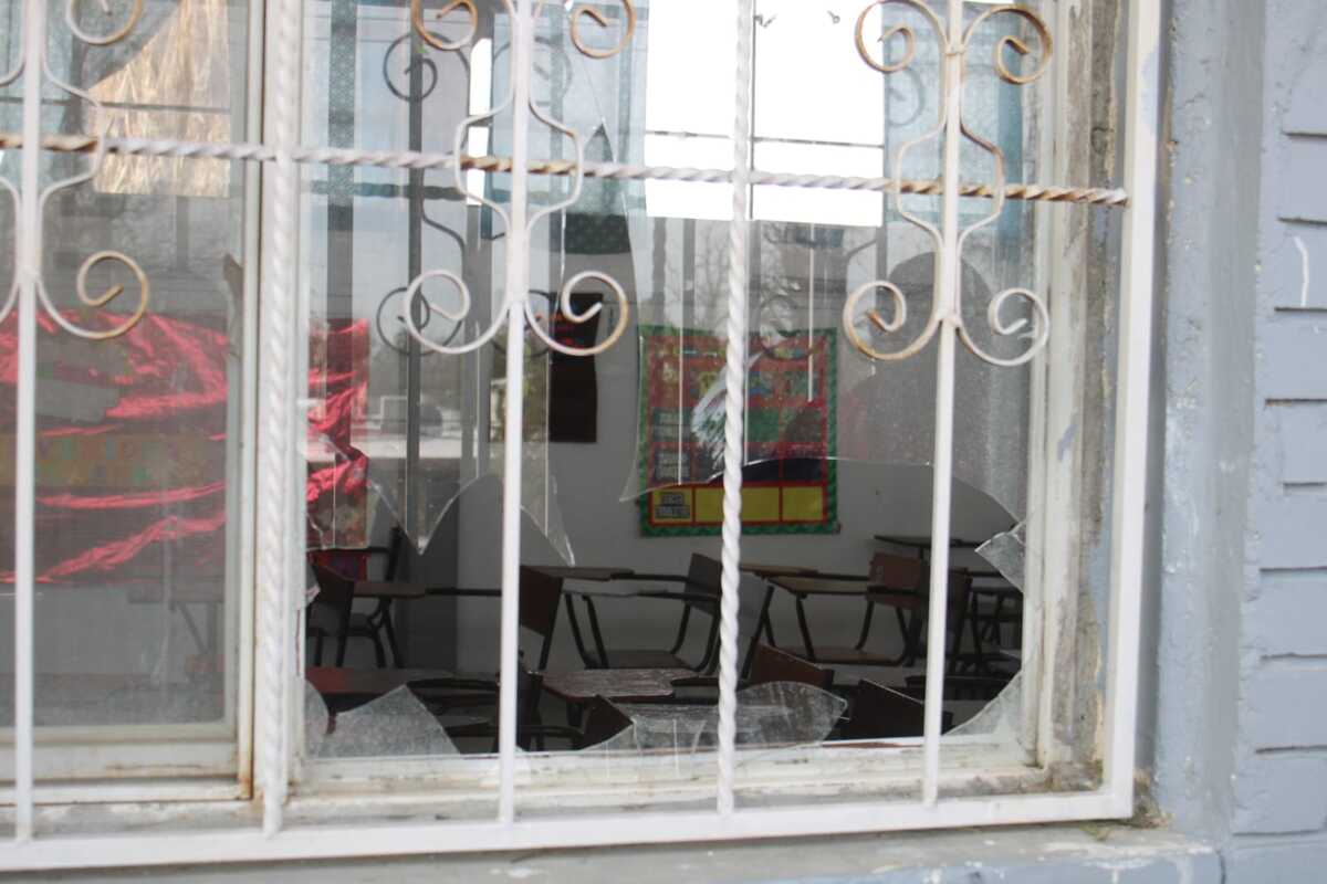 Padres de familia ayudarán en rehabilitación de escuelas | Rolando Riestra