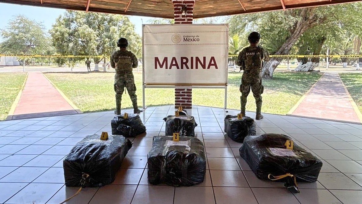 La Semar aseguró 265 kilos de cocaína en una embarcación en Michoacán. | Gabinete de Seguridad