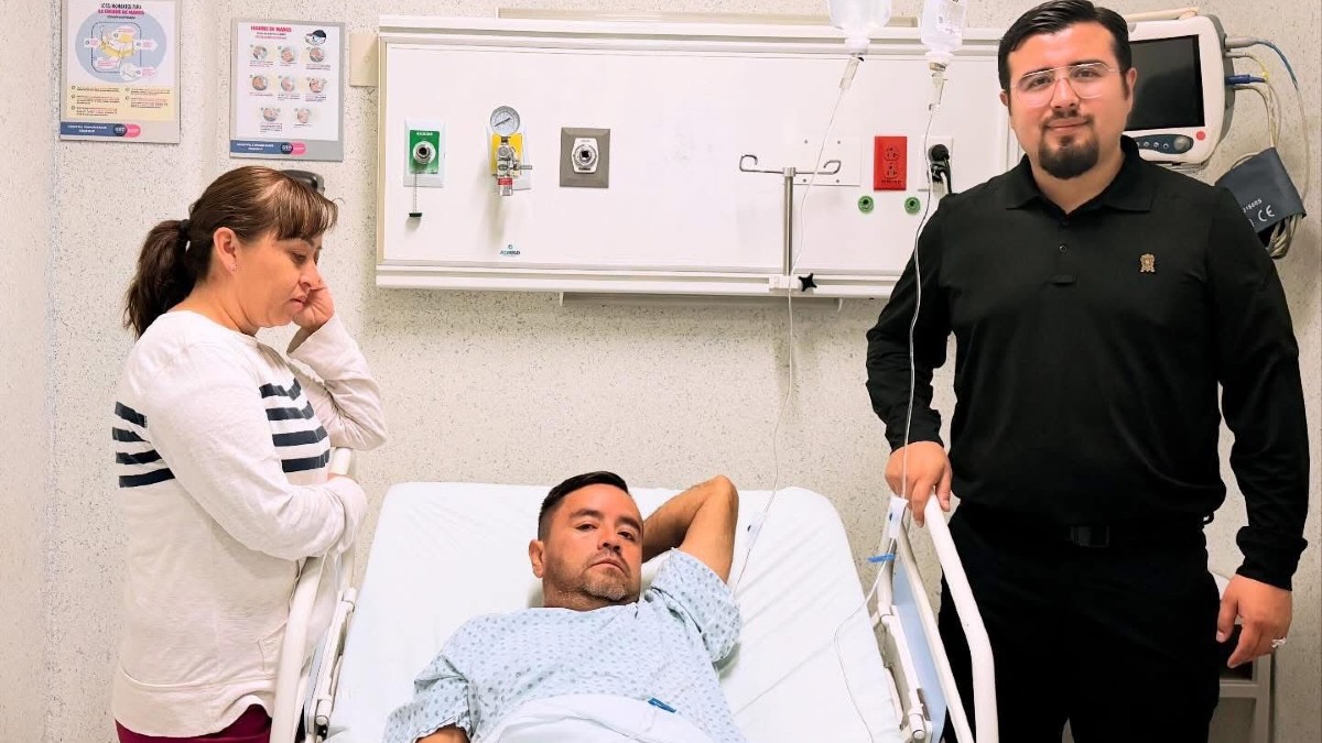 El subcomandante de bomberos de Abasolo ya se encuentra con su familia y recibe atención médica.