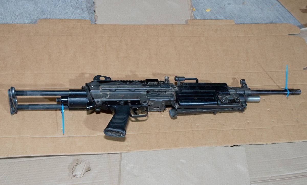 Operativo en Mulegé, BCS: Marina decomisa vehículo “monstruo” y arsenal con ametralladora; hay un detenido