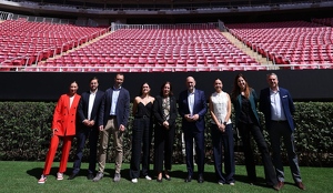 Rafael Louzán, presidente de la Real Federación Española de Futbol (RFEF), encabezó la comitiva europea que visitó también al gobernador Pablo Lemus