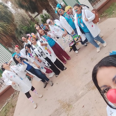 El proyecto surgió el 30 de abril de 2006, tras un taller de clown impartido en el Teatro Alberto M. Alvarado.