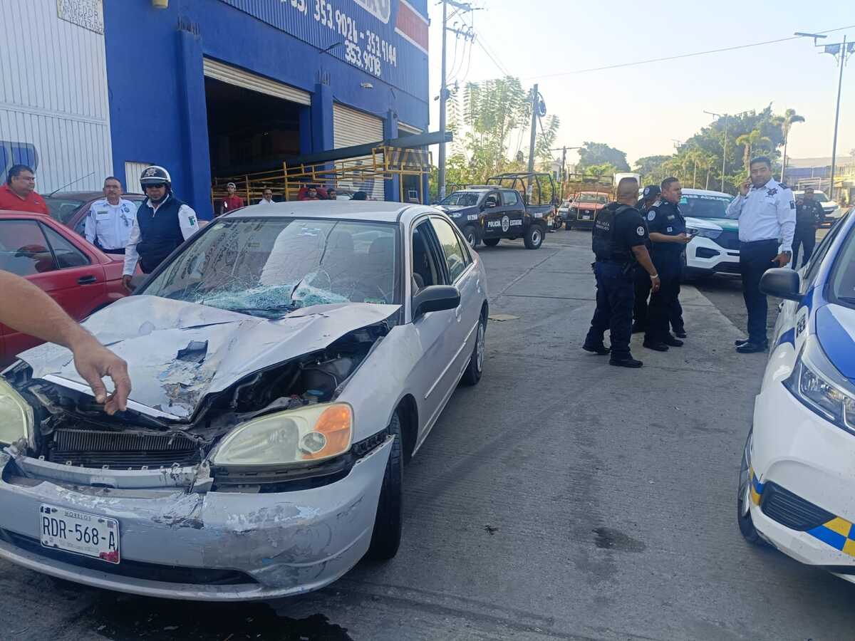 Elementos policiacos que se encontraban en la zona desplegaron un operativo. (Foto: especial)
