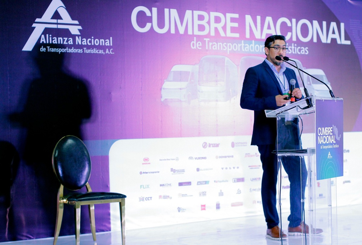 Empresas de transporte turístico aún rezagadas en adopción tecnológica. | Manuel Guadarrama