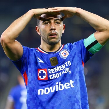 Erik Lira respaldó a Nicolás Larcamón frente a las críticas por los últimos resultados; también aseguró que Cruz Azul no está en crisis