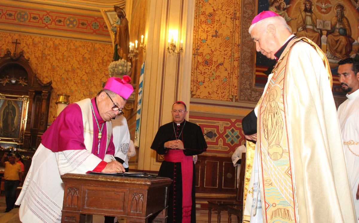Monseñor Margarito Salazar Cárdenas es el nuevo Obispo. YAZMÍN SÁNCHEZ