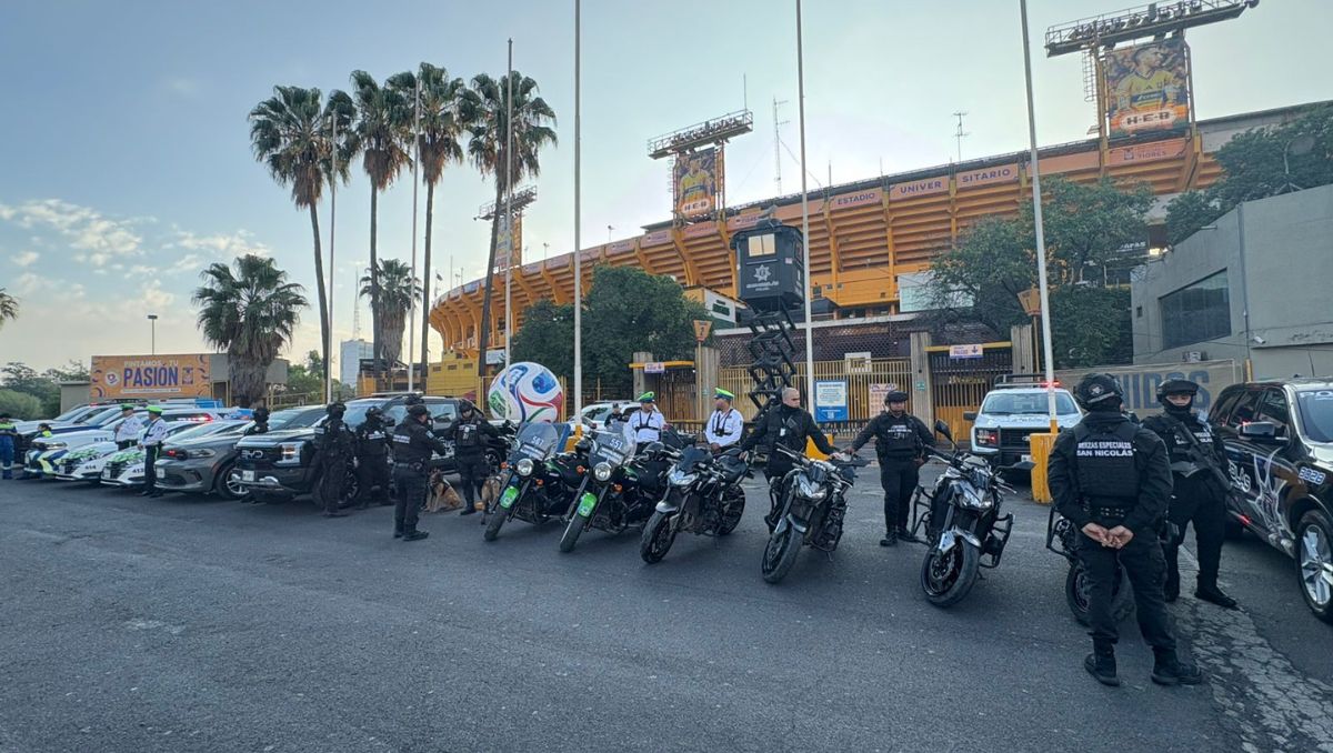 El partido entre Tigres y Chivas se disputará el sábado a las 17:00 horas. Fabricio Gallegos