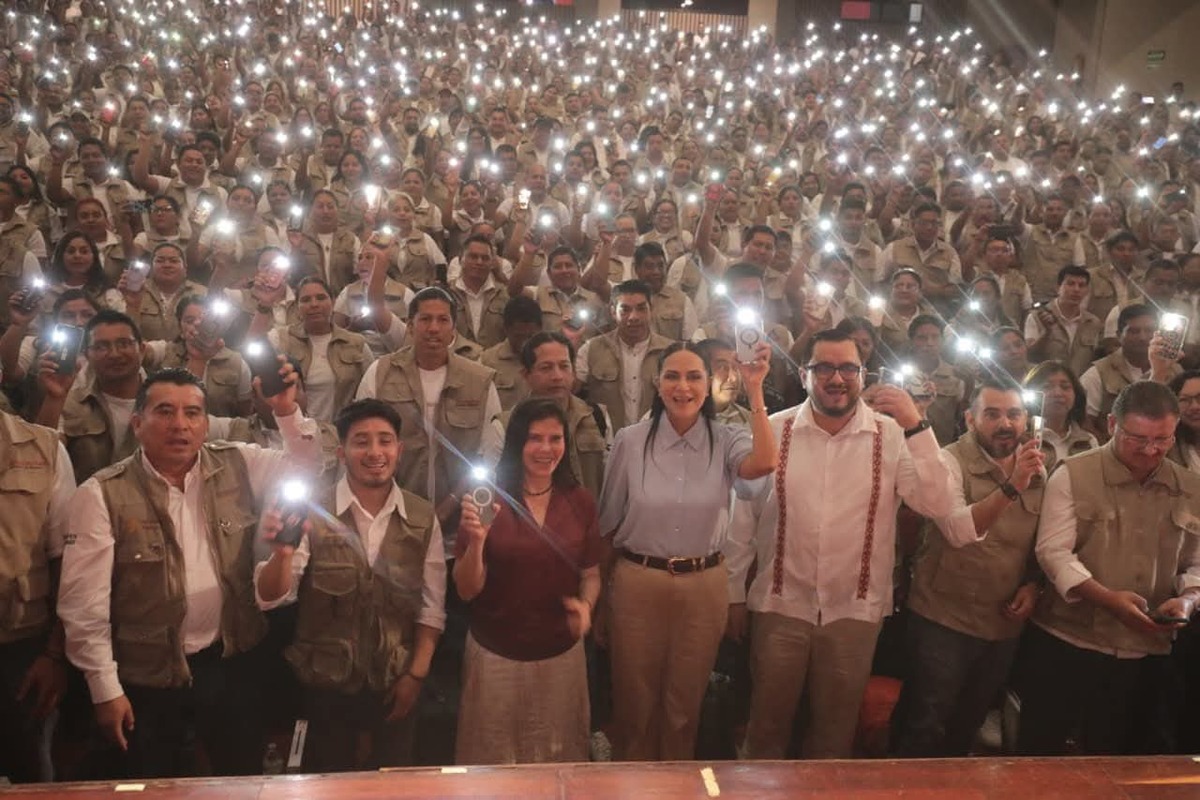 Ariadna Montiel reconoce labor de los servidores de la nación en Chiapas