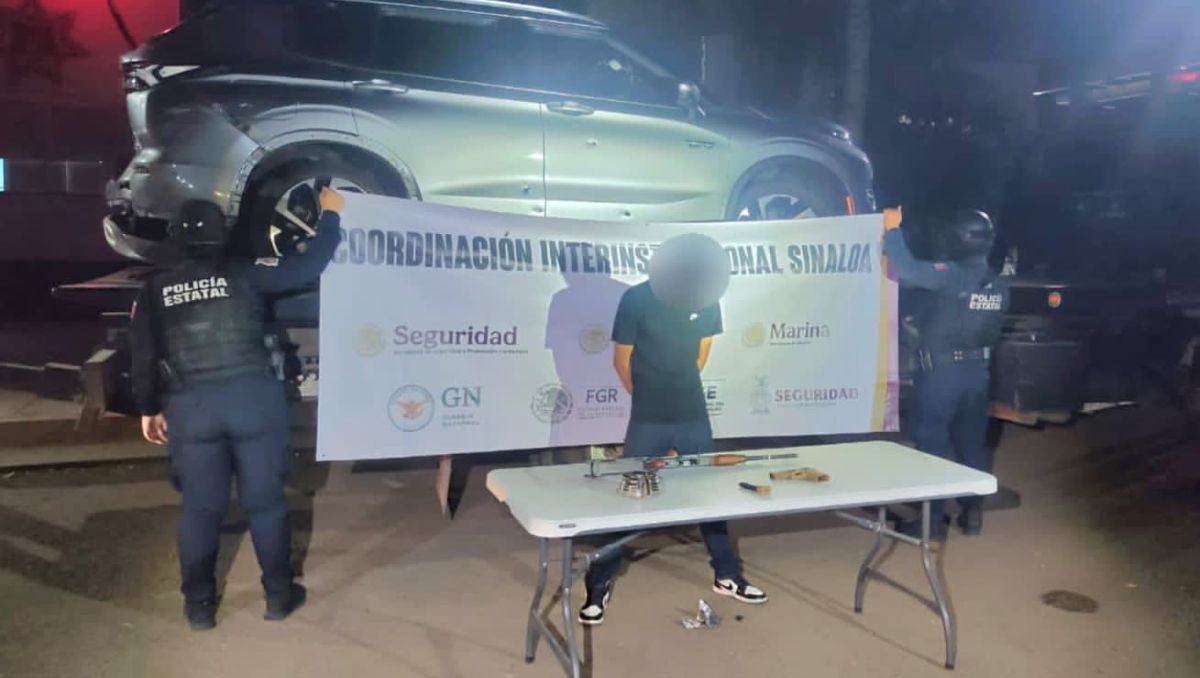 Un operativo en Culiacán terminó en una balacera y persecución; autoridades reportaron personas detenidas y el aseguramiento de armas