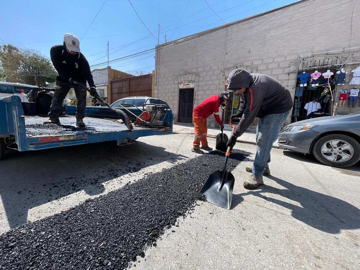 Autoridades piden a la ciudadanía a colaborar reportando baches y desperfectos en las vialidades. | Especial