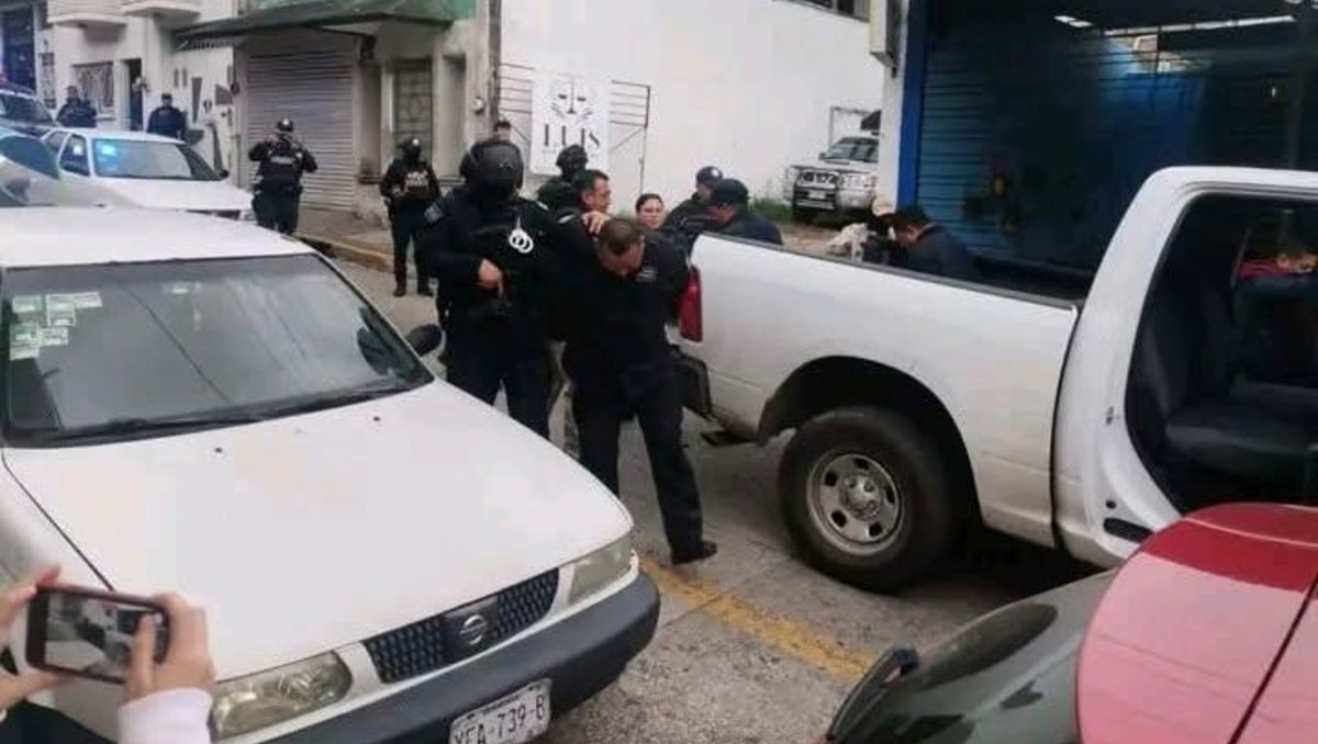 Seis policías municipales fueron detenidos en un Pueblo Mágico de Veracruz