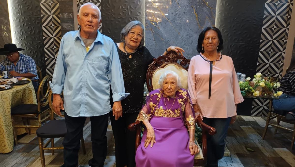 Antonia García Carrillo llegó a los 100 años con salud y alegría | Lolita Lastra