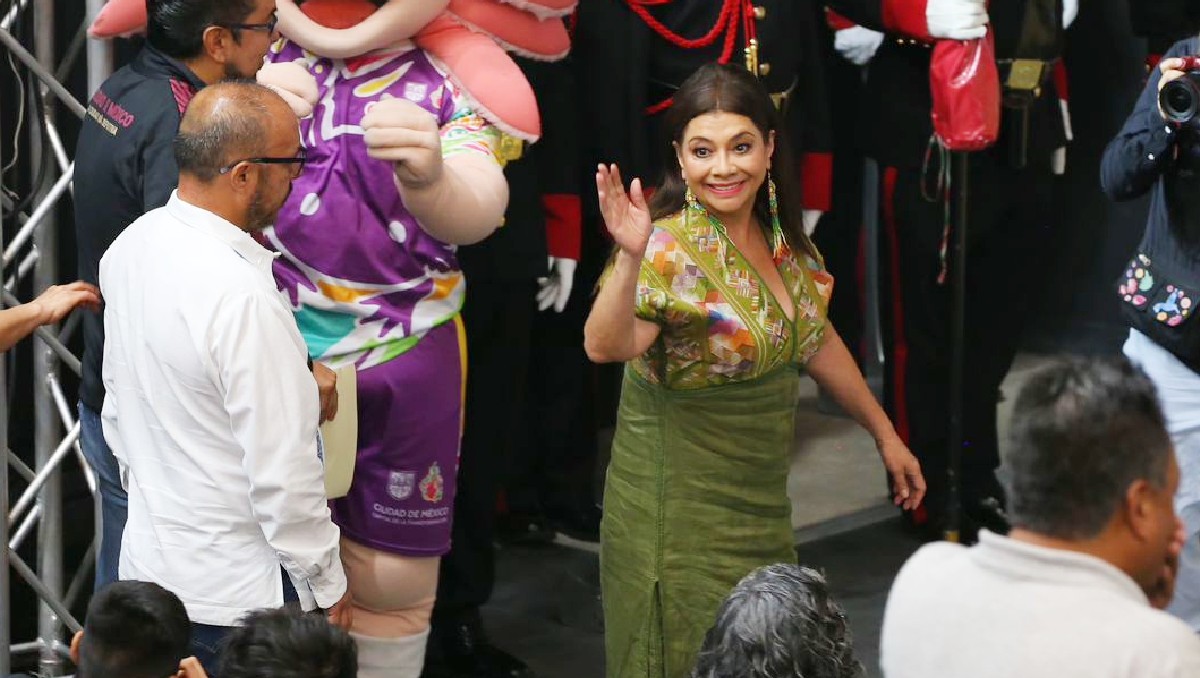 Clara Brugada destacó el fortalecimiento entre padres de familia, gobierno y entrenadores. | Foto: Ariana Pérez