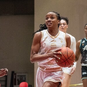 Fuerza Regia Femenil se queda con la serie ante Abejas de León