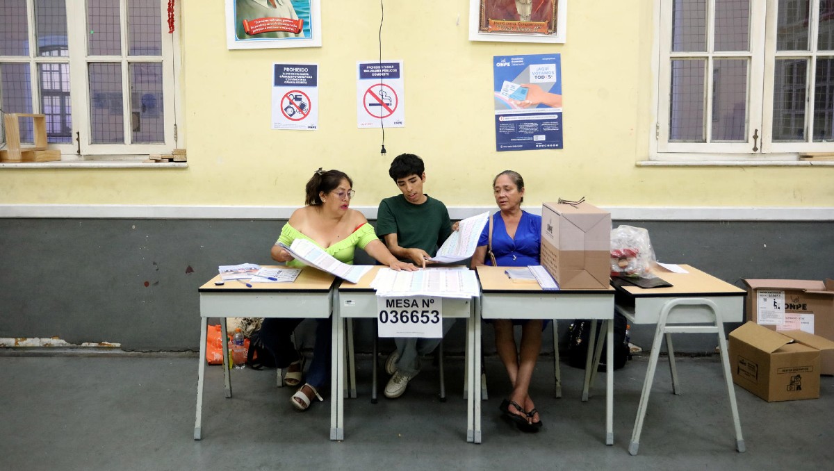 El máximo órgano electoral pidió que se mantengan las prohibiciones de propaganda electoral hasta el lunes. | Foto: EFE