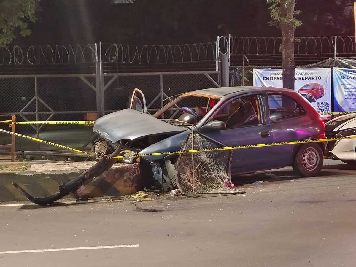 Tragedia vial en Javier Rojo Gómez: fallecen dos adultos y un niño resulta herido  | Especial