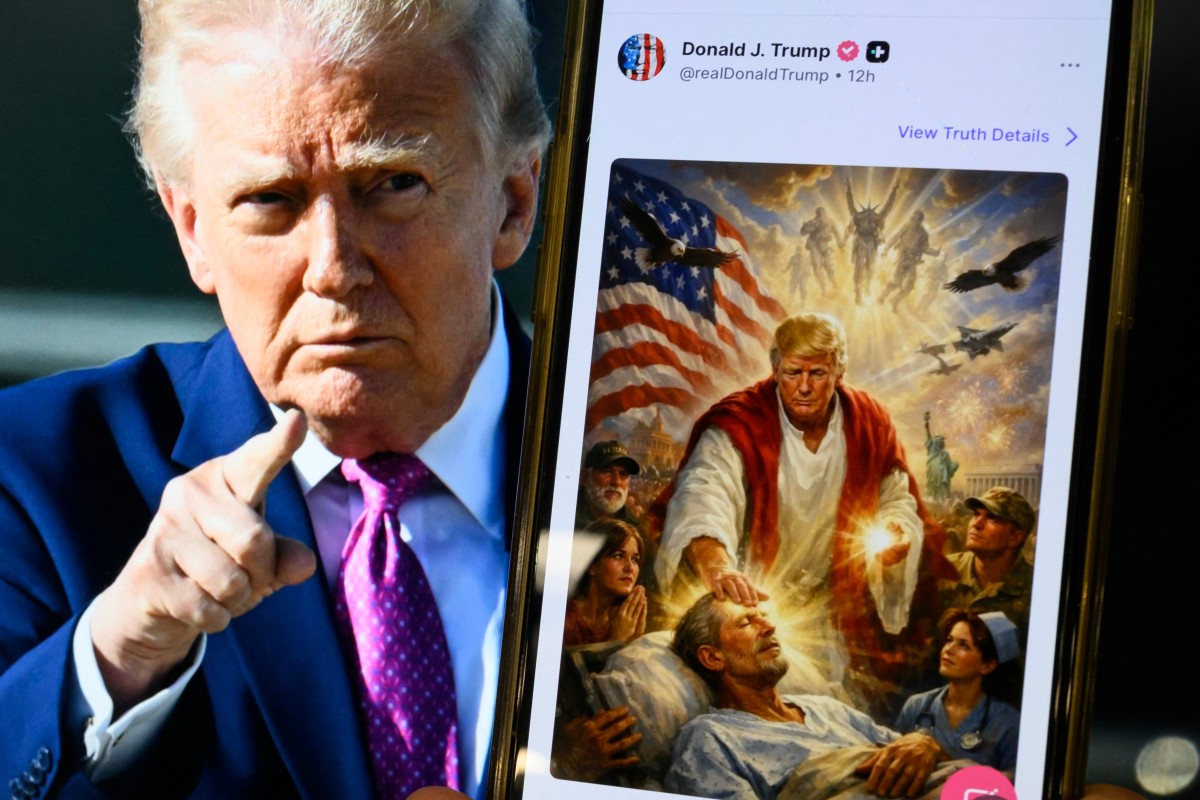 Donald Trump también generó polémica por publica una imagen en la que representaba a Jesús. |  AFP