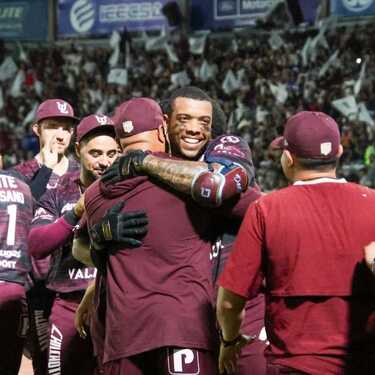 Jonrón de Clementina da triunfo 6-4 a Unión Laguna y fuerza séptimo juego.