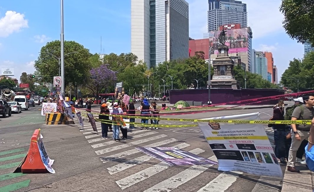 Los manifestantes del refugio Franciscano tomaron Avenida Paseo de la Reforma (Especial)