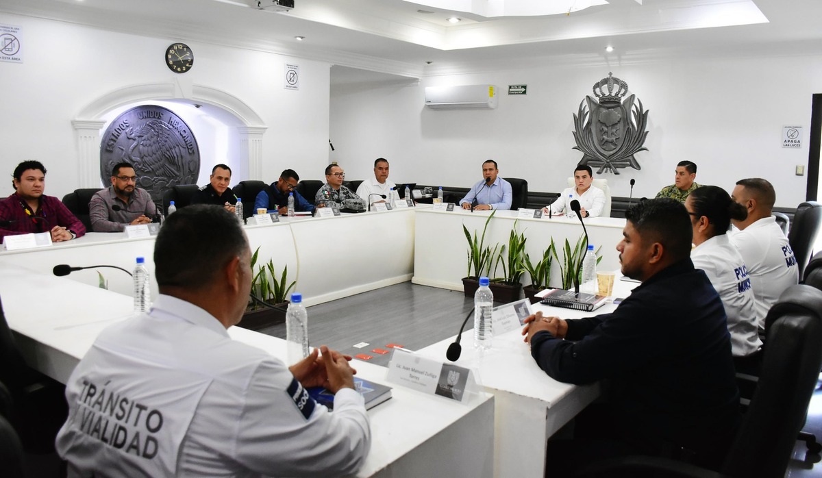 Mesa de seguridad con corporaciones policiacas de la Región Laguna Durango. | Roberto Amaya