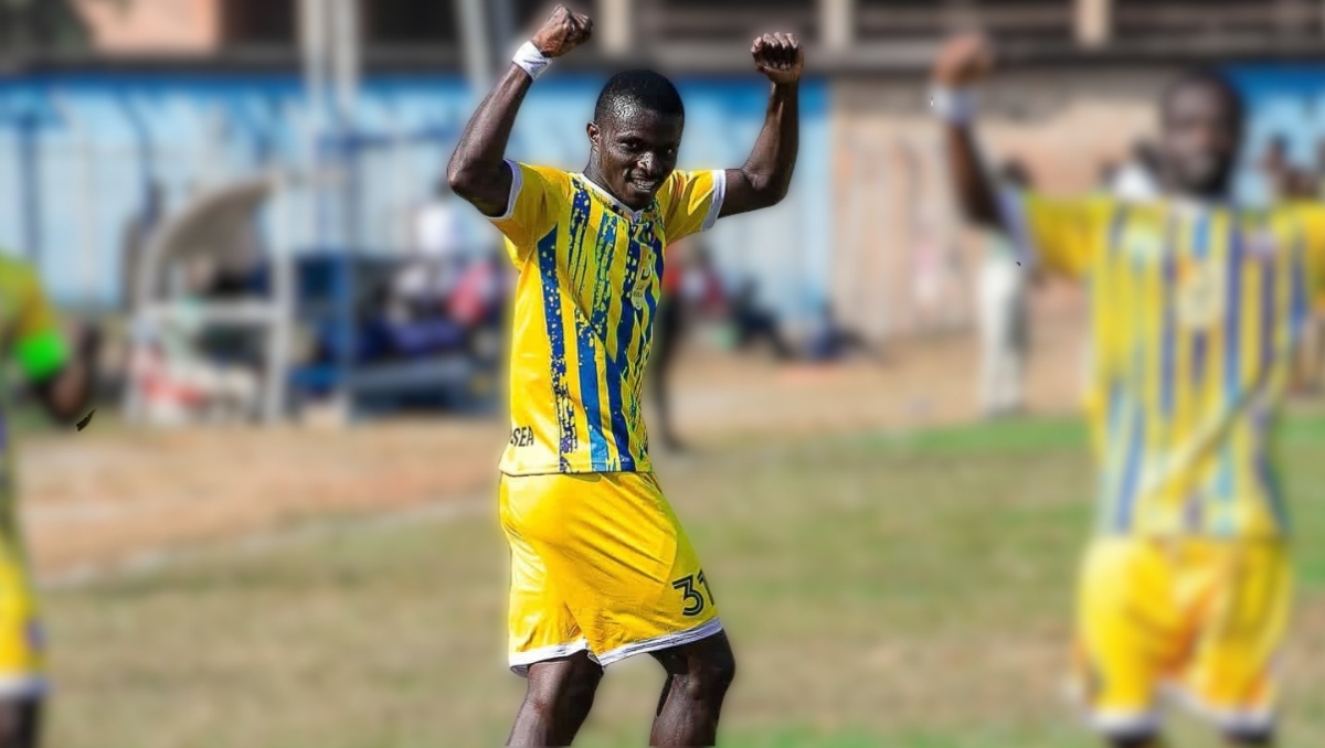 Muere futbolista ghanés en un ataque armado contra autobús de su equipo (FB: @BerekumChelseaFc)