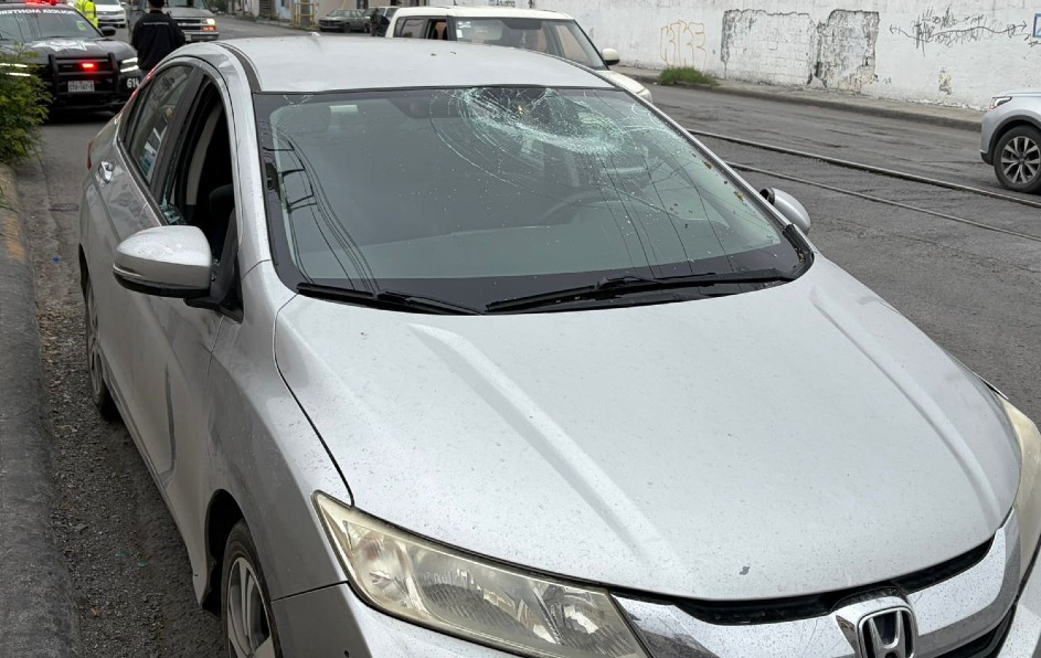 El accidente ocurrió en el cruce de la avenida José María Luis Mora y la calle Venustiano Carranza. | Susana Paredes