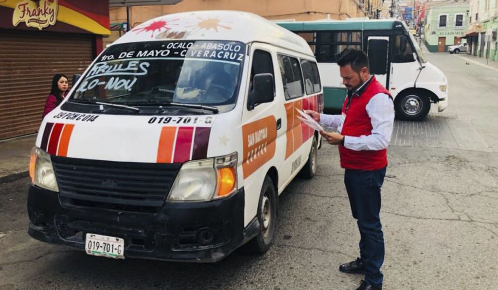 Gobierno estatal no cede ante chantajes, responde Menchaca Salazar a transportistas que exigen aumento de tarifa