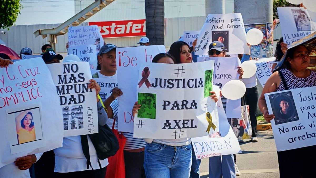 Manifestación en Tehuacán por Axel Omar | Especial