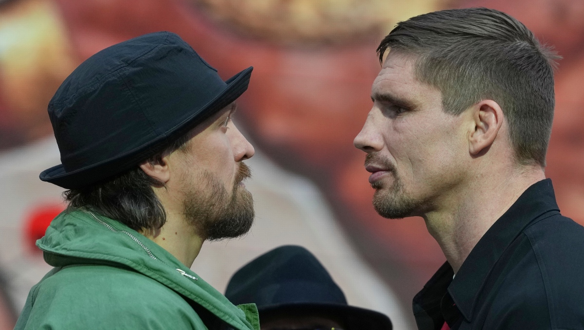 Oleksandr Usyk explica la razón de elegir a Rico Verhoeven como su próximo oponente (Agencia AP)