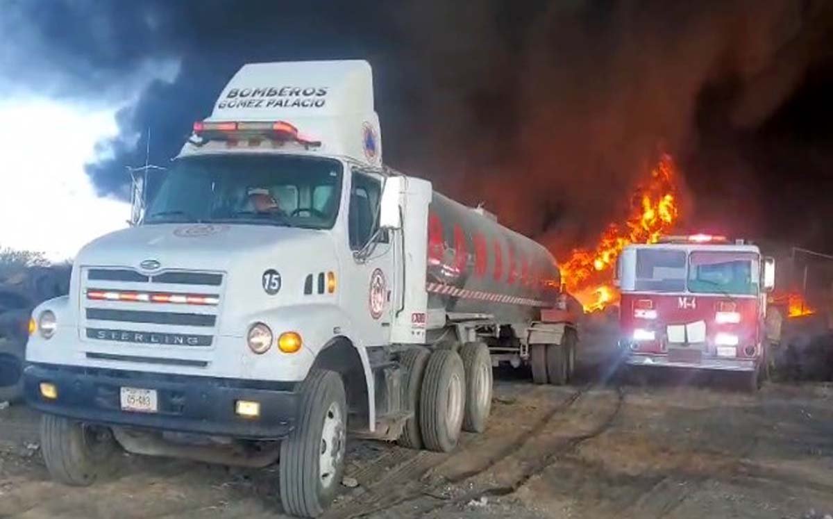 Sofocar el fuego tardó horas y aún mantienen vigilancia en el sector. | Foto: Especial