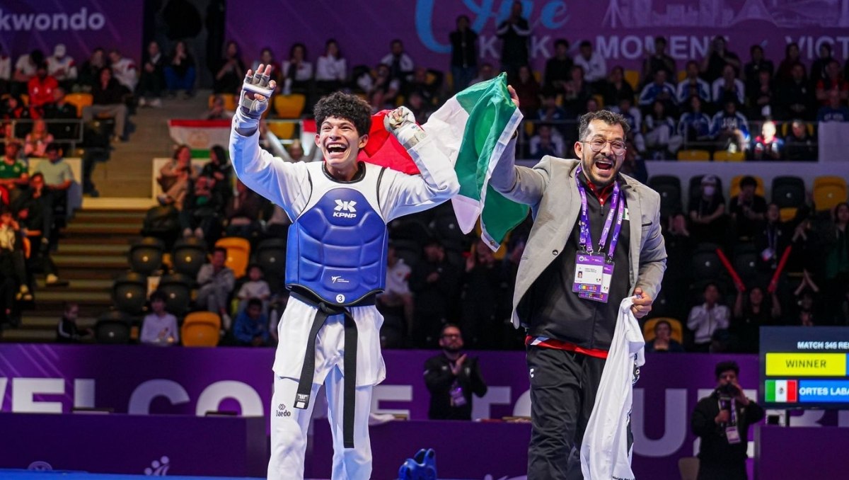 Guillermo Cortés gana medalla de oro en Mundial Juvenil de Taekwondo (Cortesía FMTKD)