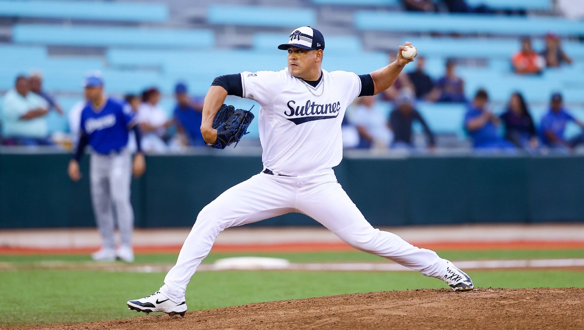 Manny Bañuelos, en el roster de Sultanes de Monterrey para la temporada 2026 de LMB (X @SultanesOficial)