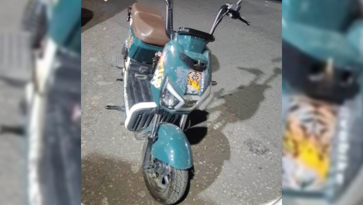 El vehículo en el que repartían se identifico como una motocicleta eléctrica. | Especial