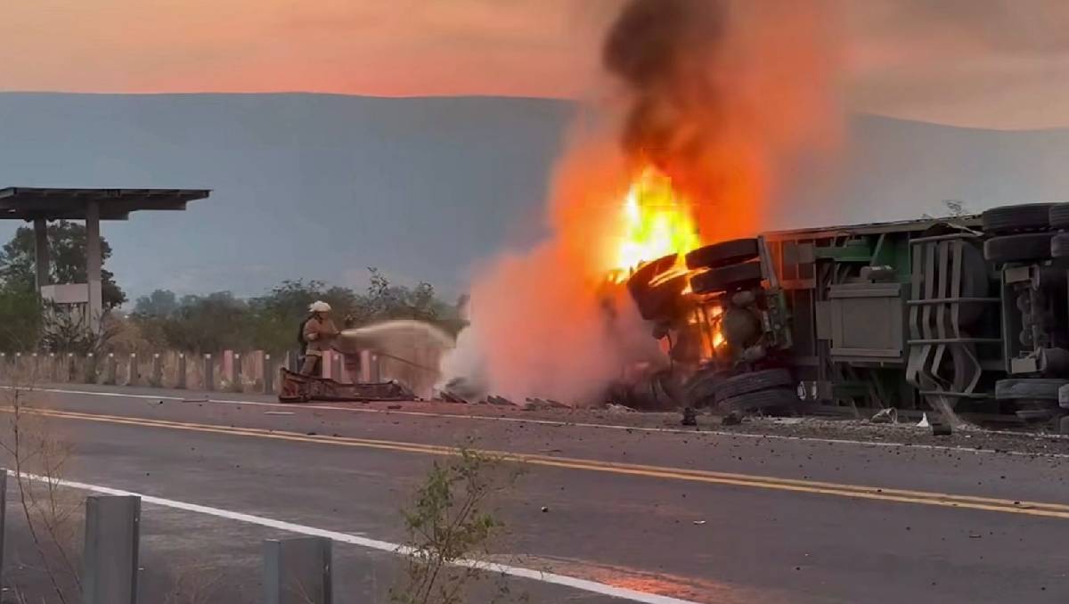 Autoridades se movilizaron en la zona para contener el fuego. | Especial