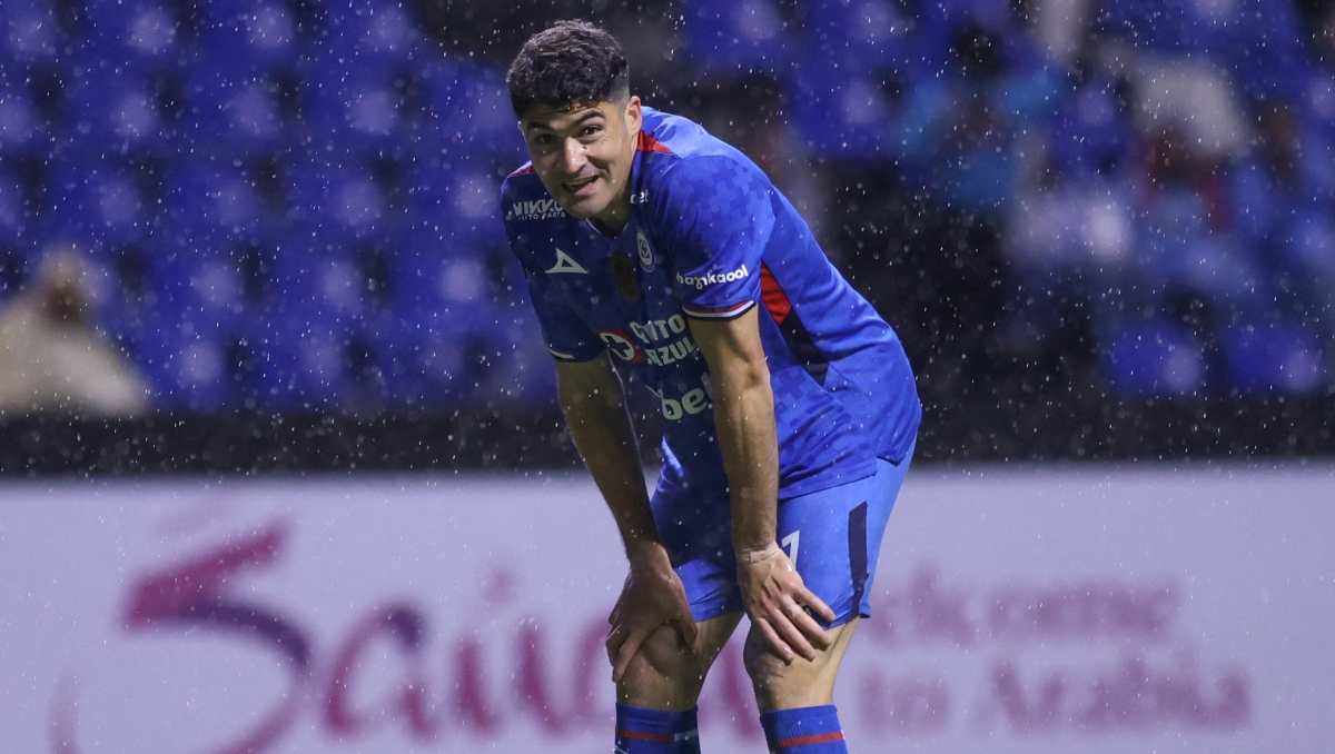 Cruz Azul confirma gravedad de la lesión de Nicolás Ibáñez (Imago7)