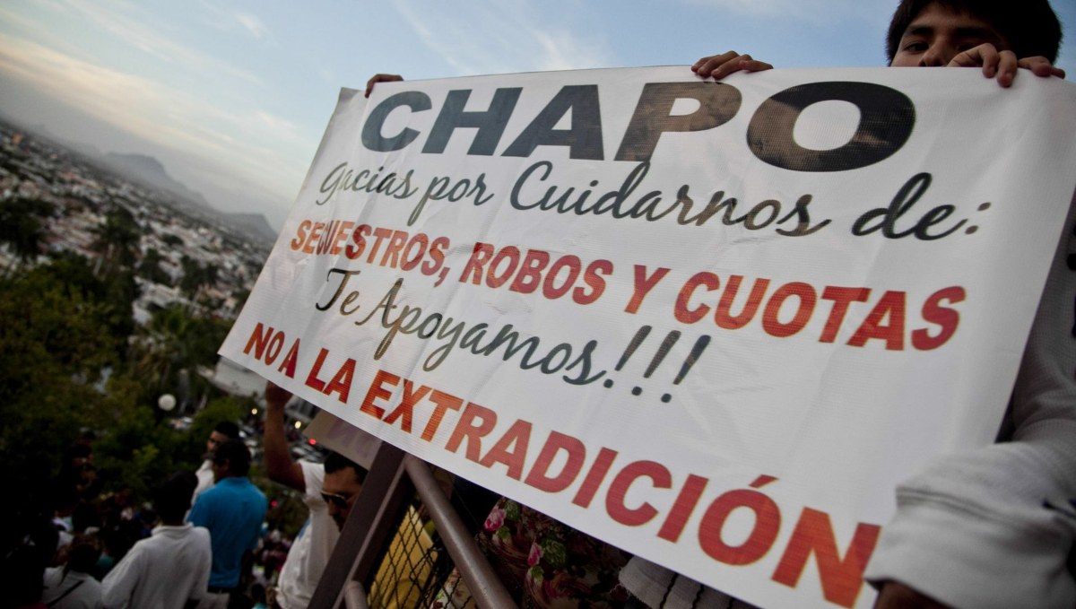 Manifestante a favor del 'Chapo' se manifestaron en Culiacán para exigir su liberación | Foto :RASHIDE FRIAS/CUARTOSCURO