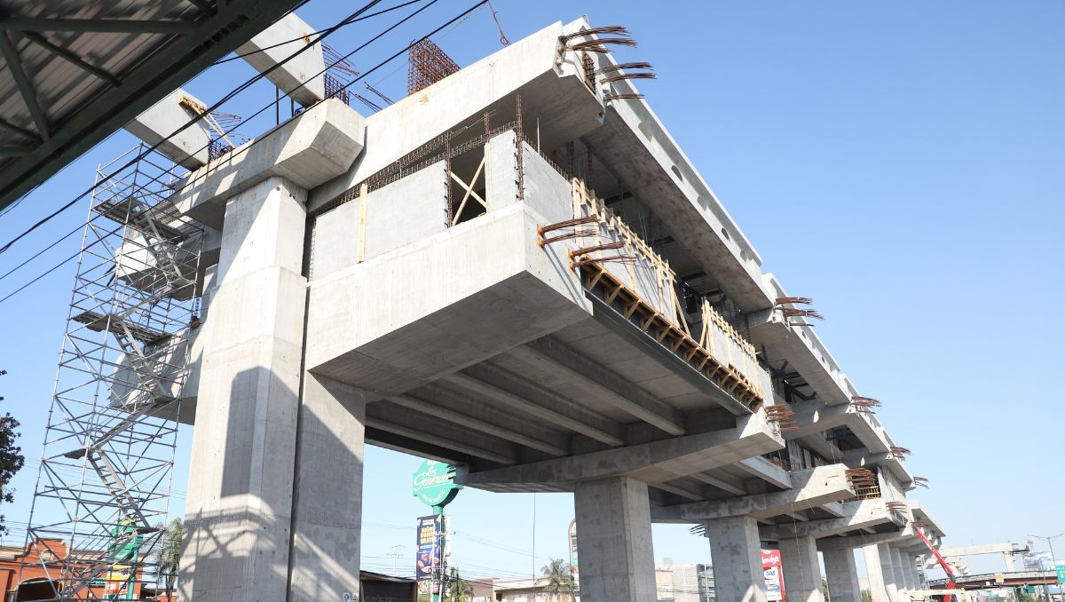 Se realizaron diferentes recorridos en varios tramos de la avenida Miguel Alemán | Luis Guerra